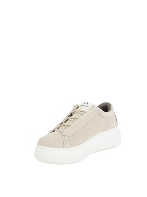 Sneakers donna Emporio Armani in pelle suede beige con suola alta in DONNA