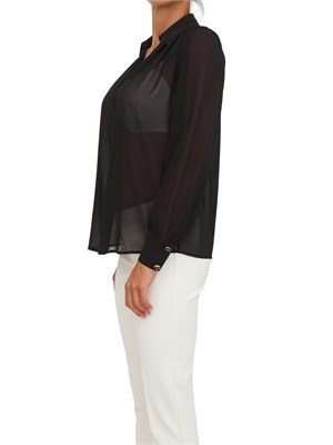 Camicia Elisabetta Franchi in georgette nera con collana in DONNA
