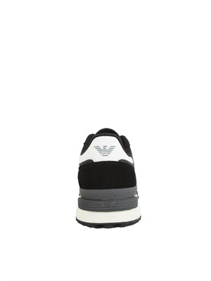 Sneakers uomo EA7 Emporio Armani in tessuto tenico nero con inserti in pelle in UOMO