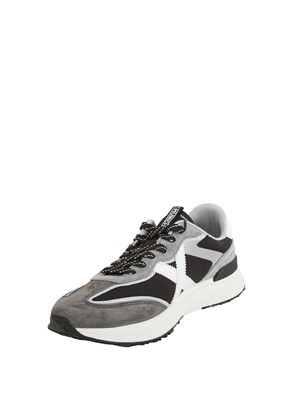 Sneakers Munich Dynamix 10 in pelle e tessuto bianco e nero in UOMO