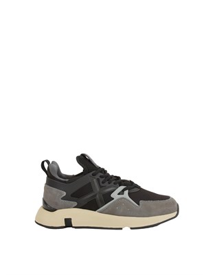 Sneakers uomo Munich Clik 103 in pelle nera in UOMO