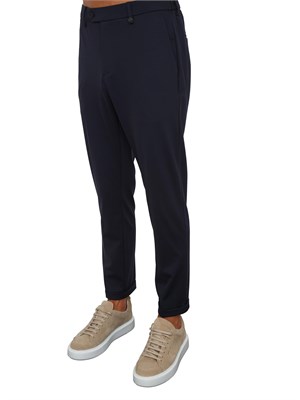 Pantaloni 