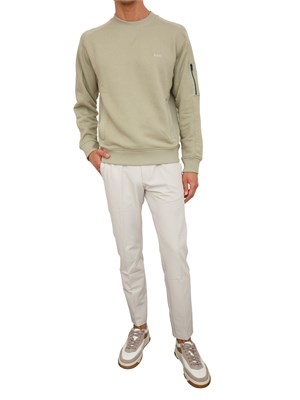 Felpa Boss uomo in misto cotone verde con tasca e zip su manica in UOMO