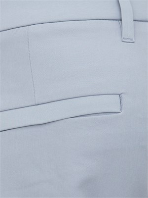 Pantaloni Boss uomo in tessuto tecnico azzurro in UOMO