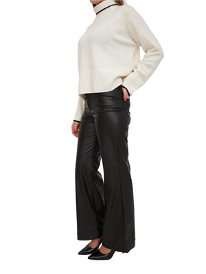 Pantaloni flare Liu Jo in tessuto spalmato effetto pelle nera in DONNA