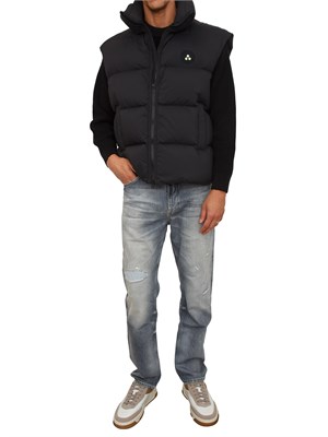 Gilet imbottito Peuterey nero con piuma naturale in collaborazione con Tony Effe in UOMO