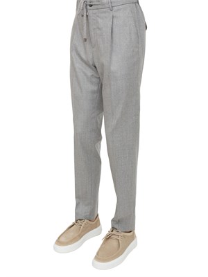 Pantaloni uomo jogger Peserico in flanella grigia in UOMO