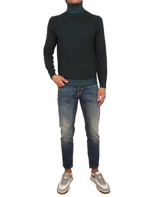 Maglia a collo alto Aiace Galassi in pura lana verde con effetto delavÉ in UOMO