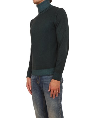 Maglia a collo alto Aiace Galassi in pura lana verde con effetto delavÉ in UOMO