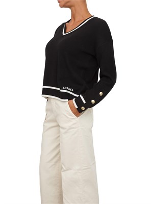 Maglia scollo V in misto seta nero con bottoni oro in DONNA