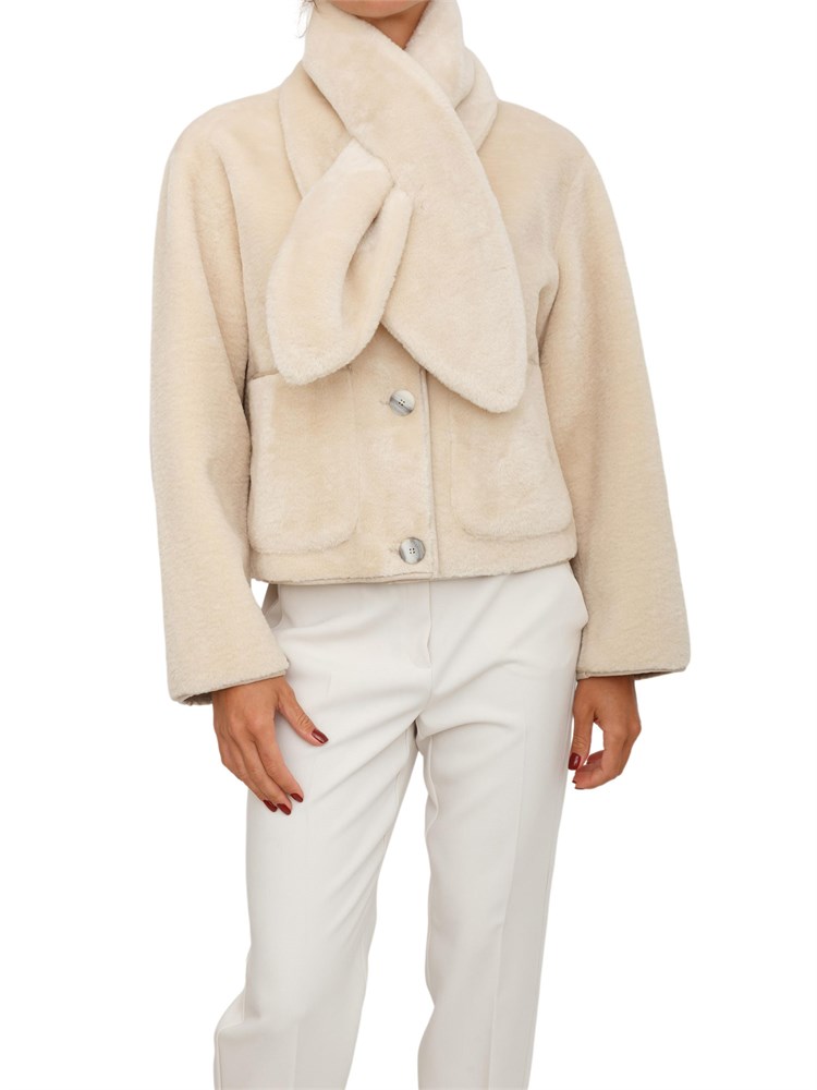 Pelliccia Cecil Marella in tessuto furry bianco