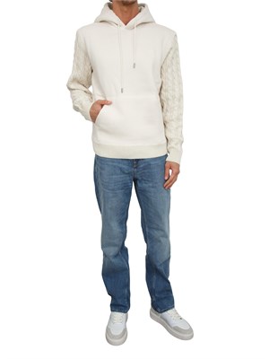 Felpa Guess Jeans uomo in cotone beige con maniche in maglia treccia in UOMO