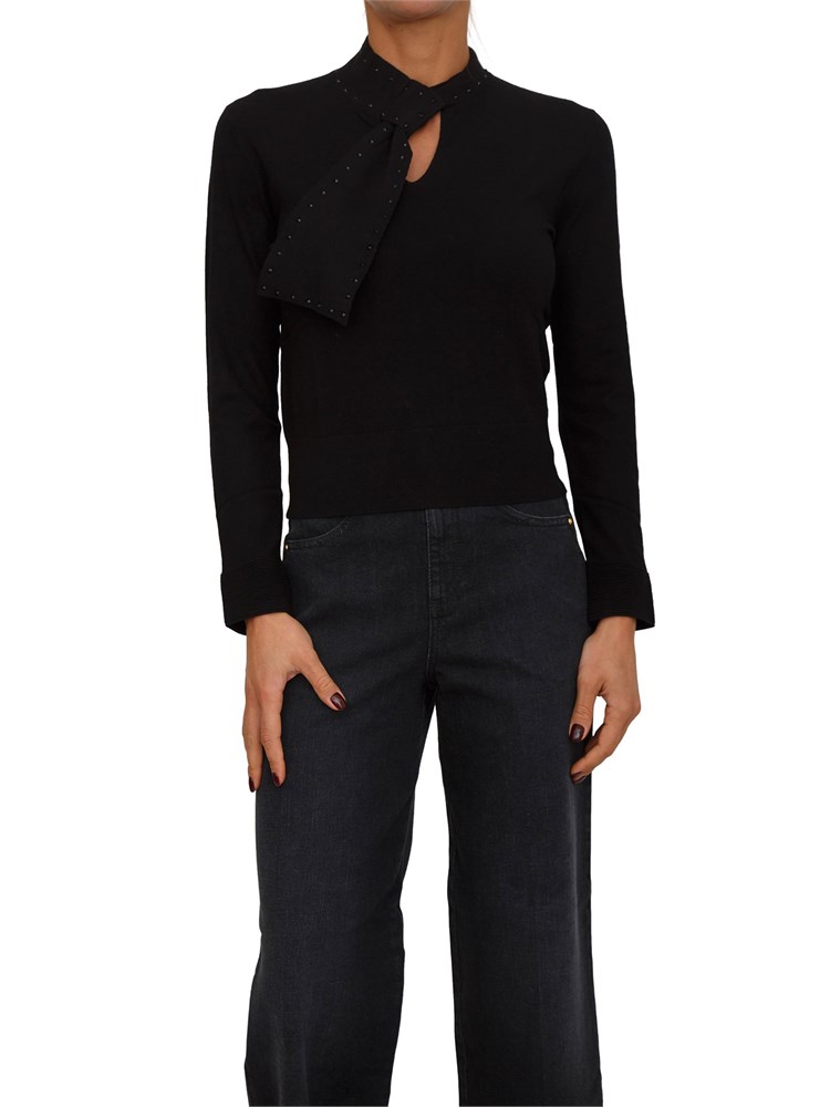 Maglia donna Maestrale Nenette in viscosa nera  con sciarpina e borchie