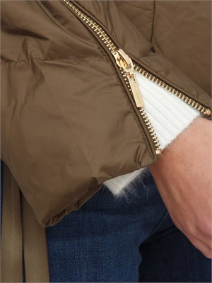 Giubbino Twinset in nylon trapuntato verde in DONNA