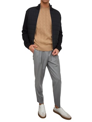 Maglia Boss uomo a trecce in cashmere e lana cammello in UOMO