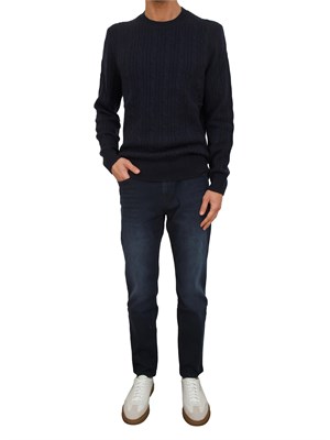 Jeans Boss uomo in pregiato denim blu effetto used in UOMO