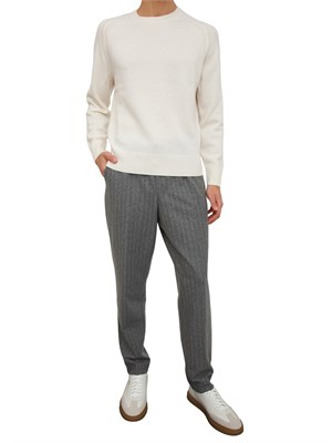 Maglia girocollo Boss uomo in cashmere bianco in UOMO