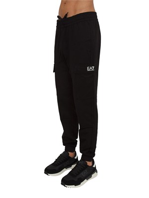 Pantaloni tuta cargo EA7 Emporio Armani in cotone nero in UOMO