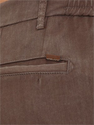 Pantaloni chino uomo Berwich in fresco lana marrone in UOMO