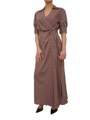 Abito Alexandra Pinko in popeline fluido marrone a righe in DONNA