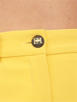 Shorts Elisabetta Franchi in crêpe leggero giallo in DONNA