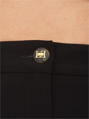 Shorts Elisabetta Franchi in crêpe leggero nero in DONNA