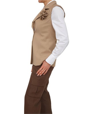 Gilet blazer Blugirl in fresco lana cammello con spilla rosa in DONNA