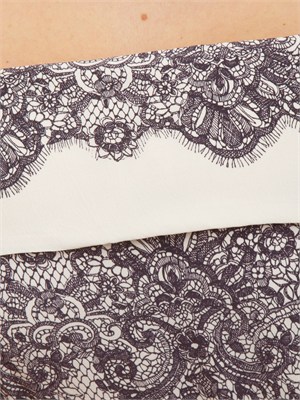 Abito lungo Blugirl in viscosa panna e stampa pizzo a contrasto in DONNA