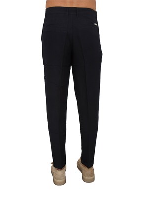 Pantaloni uomo Armani Exchange in lino blu in UOMO