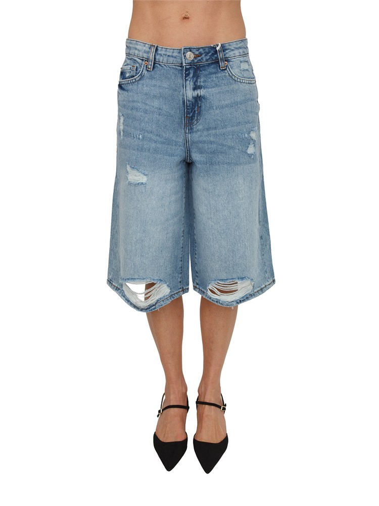 Jeans bermuda Fracomina in denim lavaggio medio e strappi