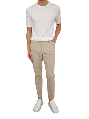 Pantaloni chino Lu Jo uomo in cotone beige in UOMO