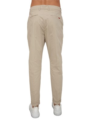 Pantaloni chino Lu Jo uomo in cotone beige in UOMO