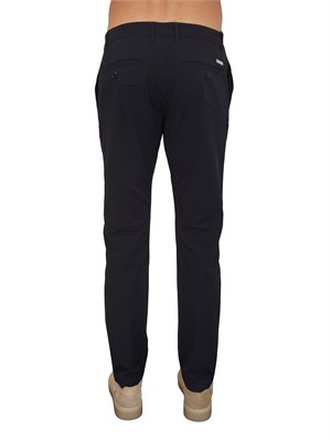 Pantaloni Armani Exchange uomo in tessuto blu in UOMO