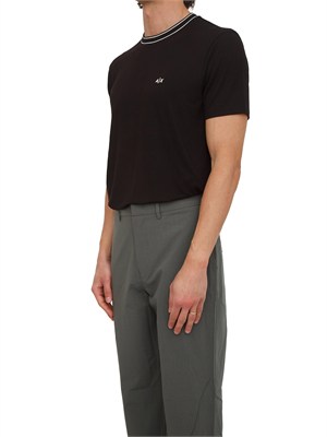 T-shirt Armani Exchange in viscosa nera profili collo in UOMO