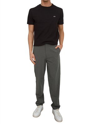 T-shirt Armani Exchange uomo in cotone nero logo ricamo in UOMO