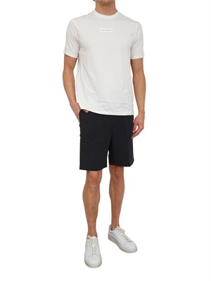 T-shirt uomo Armani Exchange in cotone panna in UOMO