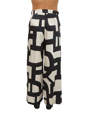 Pantaloni 