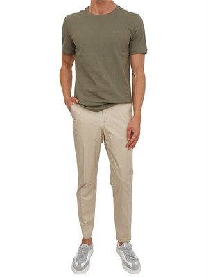 T-shirt BOSS uomo in cotone elasticizzato verde in UOMO