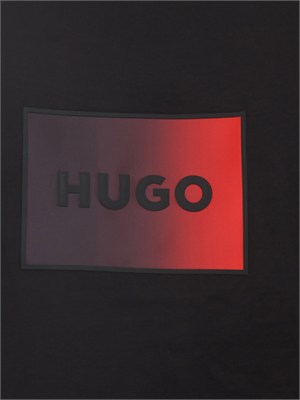 T-shirt HUGO uomo in cotone nero con patch logo sfumato in UOMO