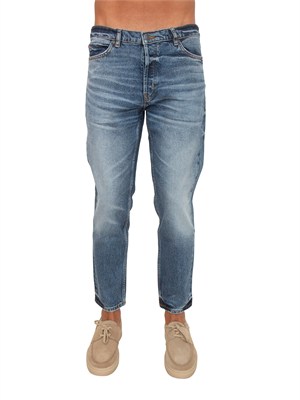 Jeans HUGO Uomo in denim medio effetto used in UOMO