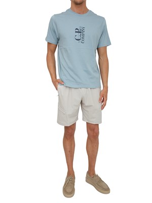 T-shirt CP Company in cotone azzurro con logo in UOMO