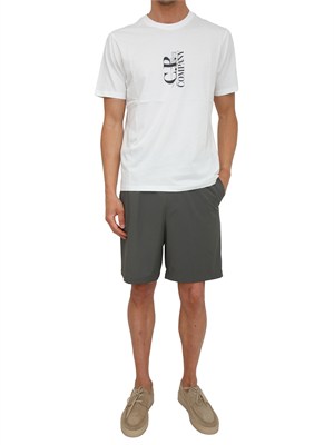 T-shirt CP Company in cotone bianco con logo in UOMO