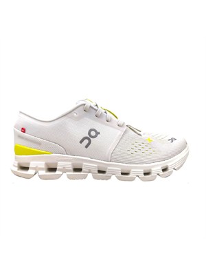 Sneakers On Cloud X4 in ecopelle bianca e dettagli gialli in UOMO