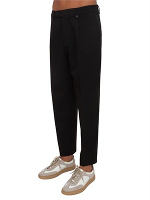 Pantaloni neri 