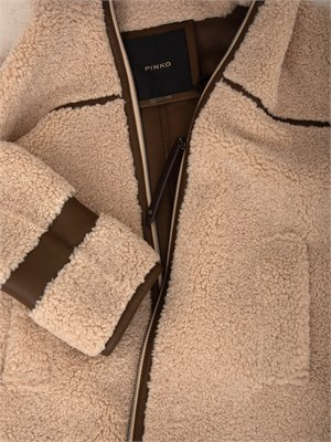Giubbino Celosia Pinko Aspen effetto shearkling beige in DONNA