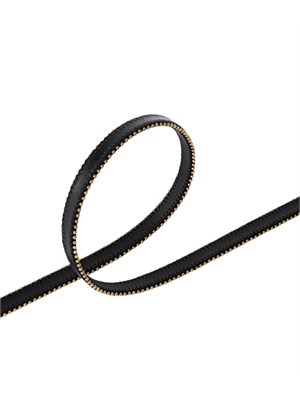 Cintura sottile Pinko in pelle martellata nera con borchie in DONNA