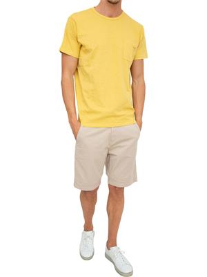 T-SHIRT GUESS JEANS GIALLO in UOMO